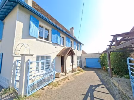 grande maison de 130 m2 avec garage  dépendance et vastes abris sur jardin clos lagor...