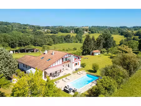 vente maison 9 pièces 260m2 mouguerre 64990 - 1102500 € - surface privée