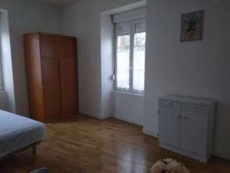 location appartement t1 meublé à rennes centre ville (35000) : à louer t1 meublé / 33m² re