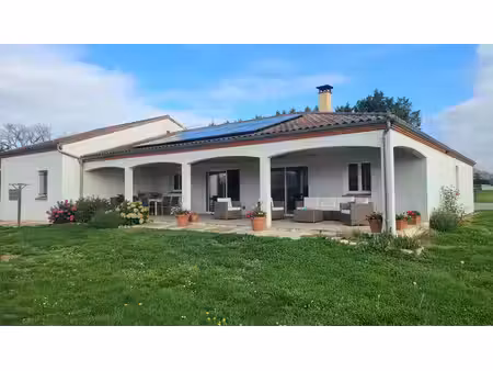 maison familiale - situation privilégiée - proche valence d'agen