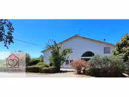 villa avec piscine