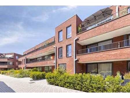 appartement d'une chambre récent et économe en énergie à boo