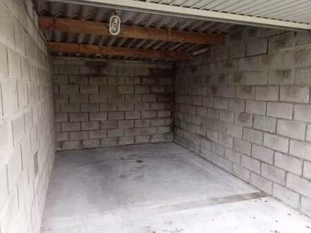 garage à louer à ans  rue guillaume reynen (45)