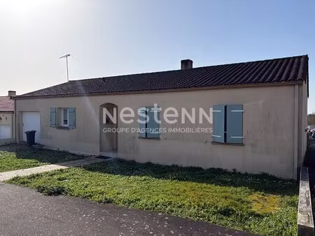 maison de plain-pied de 93.80 m²  3 chambres sur un terrain de 352 m² à pouzauges