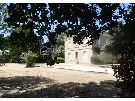 vente maison 7 pièces 193 m² à cabannes (13440)  449 000 €