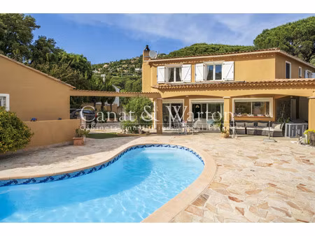villa de luxe à vendre à cavalaire-sur-mer