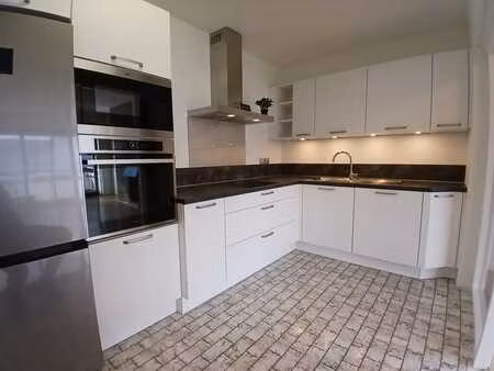 ans - appartement 2 ch. avec garage  terrasse et peb b