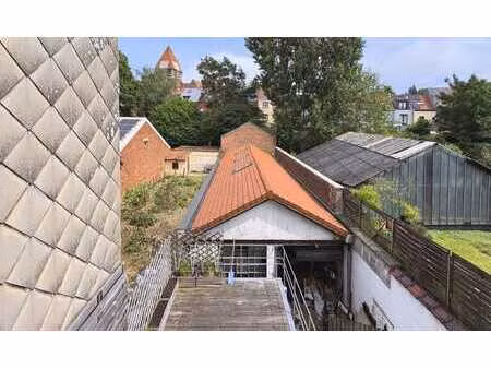 uccle - alsemberg - maison mixte de 247 m² avec studio recon