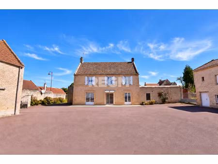 vente propriété 4 pièces 106 m² à douvres-la-délivrande (14440)  522 500 €
