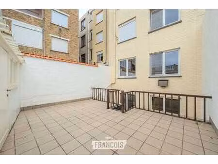 appartement avec grande terrasse ensolleillée à deux pas de…