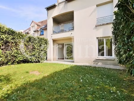 grand 2 pièces en rez-de-jardin - noisy le roi