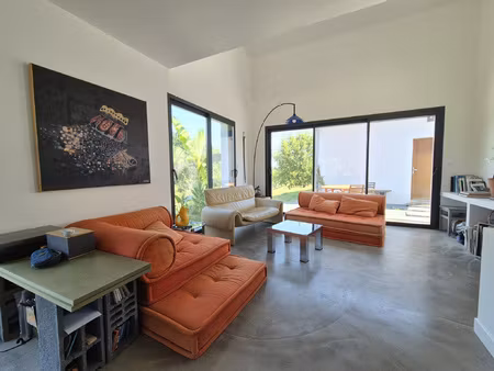 maison esprit nature 120 m2  au calme  2219 m2