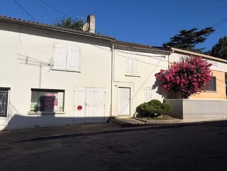 maison de 150 m² (+ dépendances) avec jardin à vic-fezensac