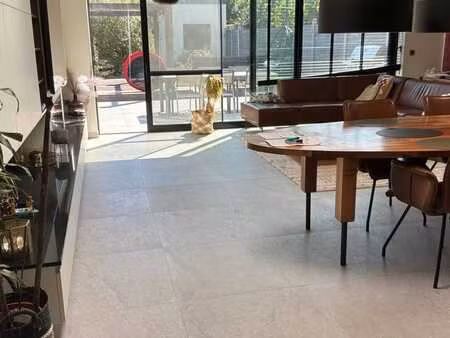 instapklare gezinswoning met 4 slaapkamers  moderne keuke...