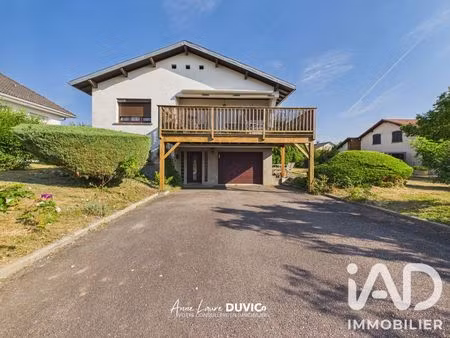 maison à chavelot (88150)