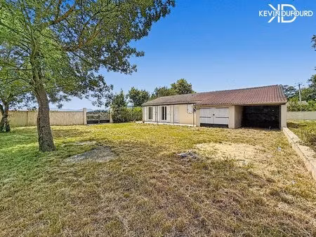 maison de 100 m² sur un terrain de 5.000 m² à alba la
