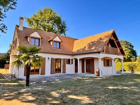 maison de 167 m² - 3 chambres - terrain clos de 1500 m² - au calme à dracy-le-fort