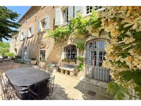 bastide  l'âme de la provence au coeur du paradou