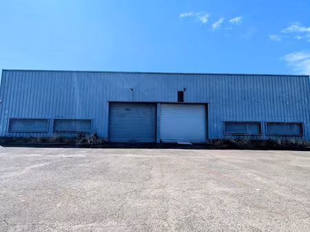 vente locaux professionnels 1980 m² à saint-pierre-des-corps (37700)  212 000 €