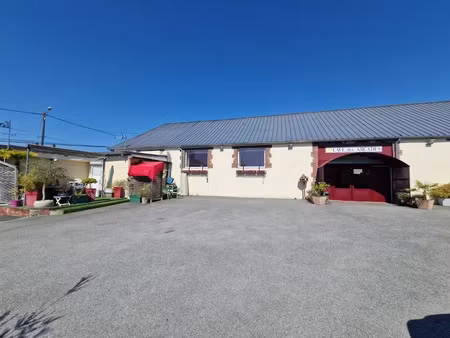 vente locaux professionnels 6 pièces 424 m² à la madeleine-de-nonancourt (27320)  299 250 
