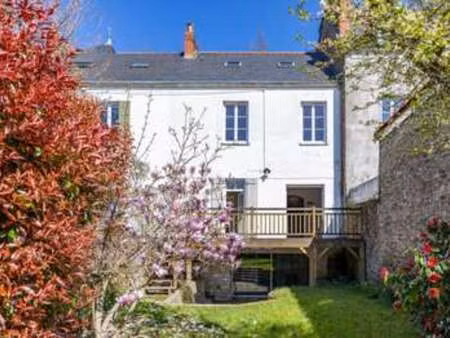 vente maison à nantes (44000) : à vendre / 190m² nantes