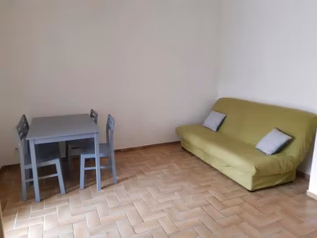 location meublée appartement 1 pièce 33 m² à biguglia (20620)  400 €