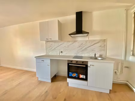 location appartement 2 pièces à perigueux (24000)  390 €