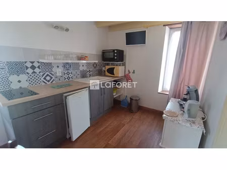 location meublée appartement 1 pièce 24 m² à ver-sur-mer (14114)  420 €