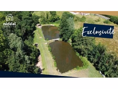 etang sur 4726 m²