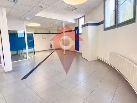 location locaux professionnels 0 pièces 277 m² à gennes-val-de-loire (49350)  1 500 €