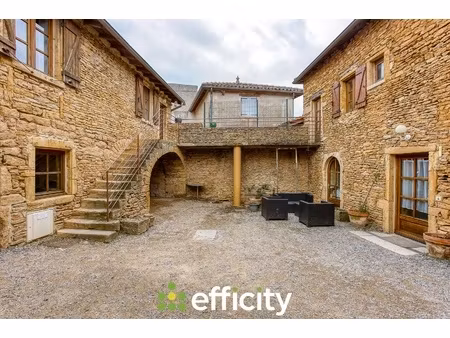 maison 20 pièces - 300 m²