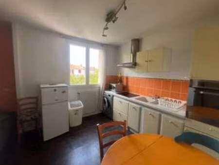 location appartement 3 pièces à rezé (44400) : à louer 3 pièces / 44m² rezé
