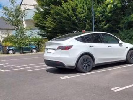 location garage box et parking à saint-malo (35400) : à louer / 13m² saint-malo