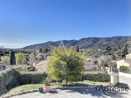 rare ! charmante villa de 95m² environ au calme !
