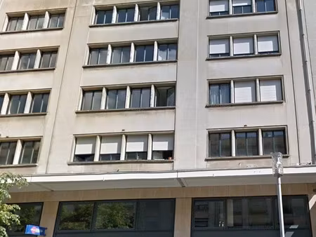location bureau nantes 219 m²