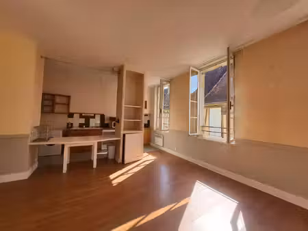 location appartement 2 pièces 70m² bergerac 24100