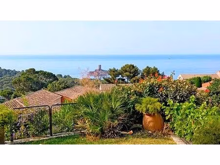 maison de luxe en vente à agay  provence-alpes-côte d'azur