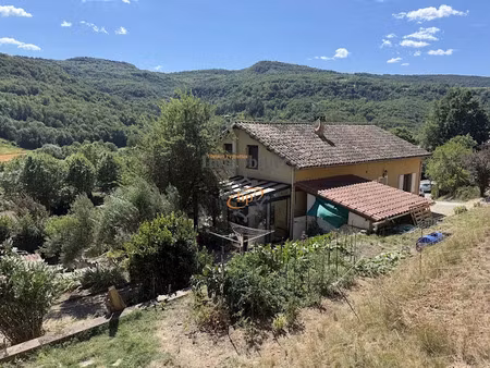 vente maison 6 pièces 134 m² à versols-et-lapeyre (12400)  225 000 €