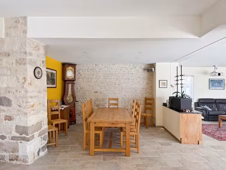 vente maison 8 pièces 210 m² la rochelle (17000)