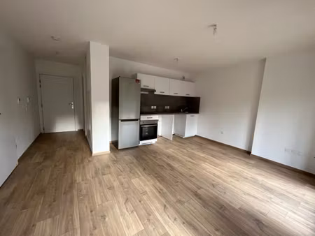 location appartement 2 pièces 44m²