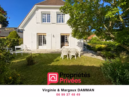 maison familiale avec 5 chambres et sous-sol complet