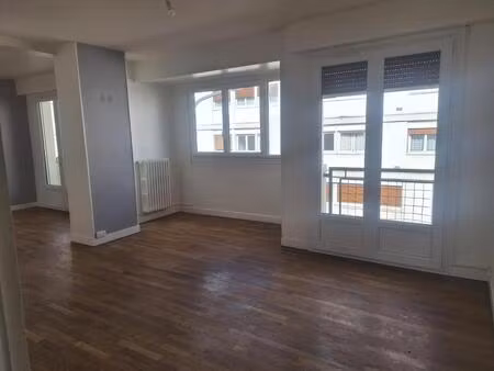 location appartement 4 pièces 91m² lisieux 14100