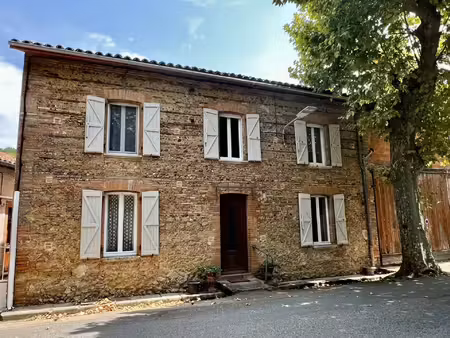 maison parfait état avec jardin et garage
