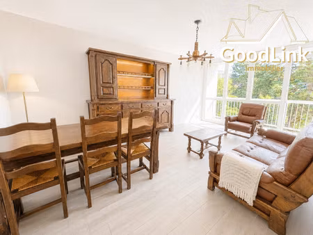bel appartement de 3 pièces avec balcon