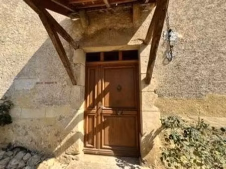 ancienne ferme caprine de caréactère avec boutique  dépendances et 19 hectares - proche...