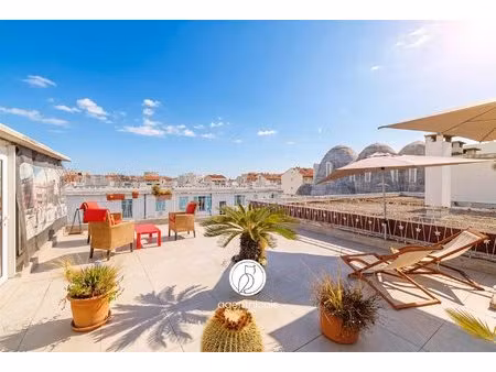 nice // valrose : duplex / terrasse 100m2 / dernier étage / traversant