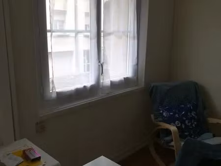 location appartement 1 pièce 23 m² à nantes (44000)