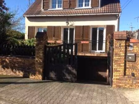 location maison à aulnay-sous-bois (93600) : à louer / 100m² aulnay-sous-bois