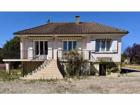 pavillon avec terrain constructible.