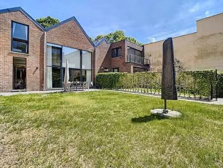 magnifique maison arrière meublée - jardin sud-ouest